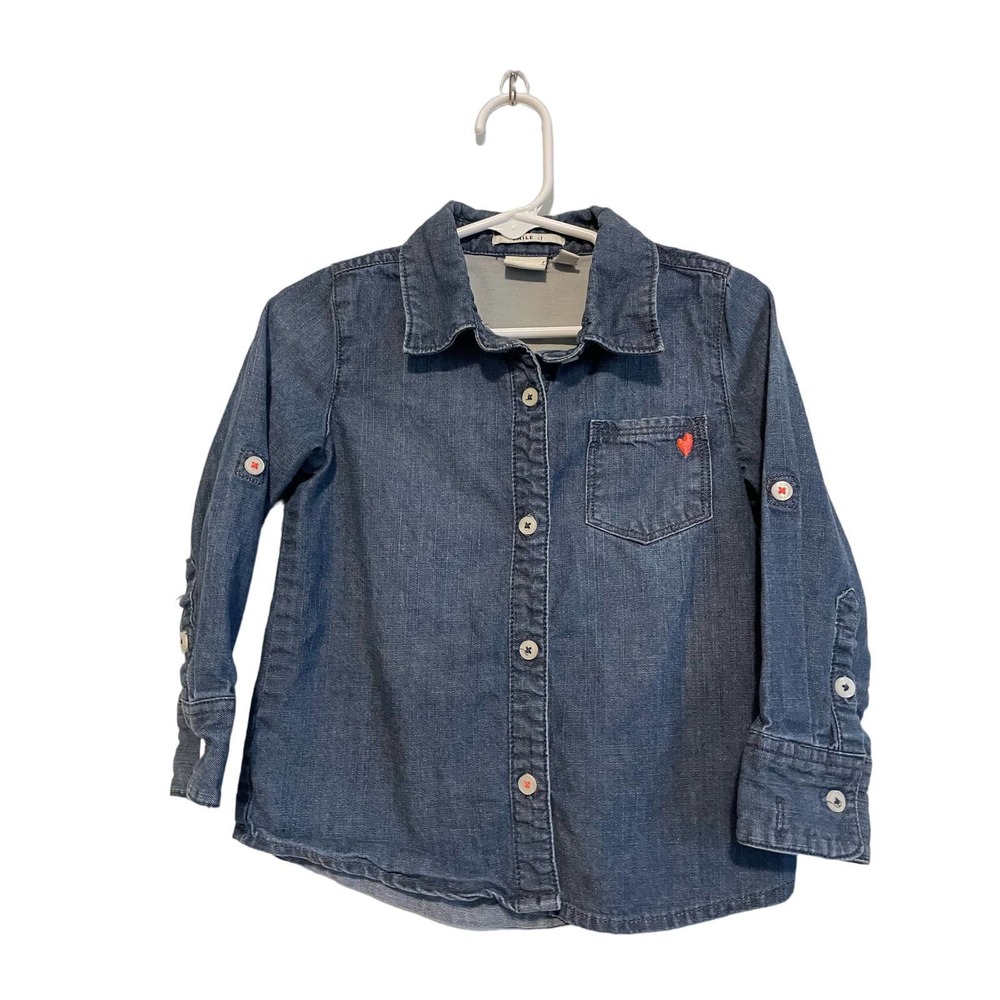 Ruum button up collared denim shirt chest pocket. Size 3y.